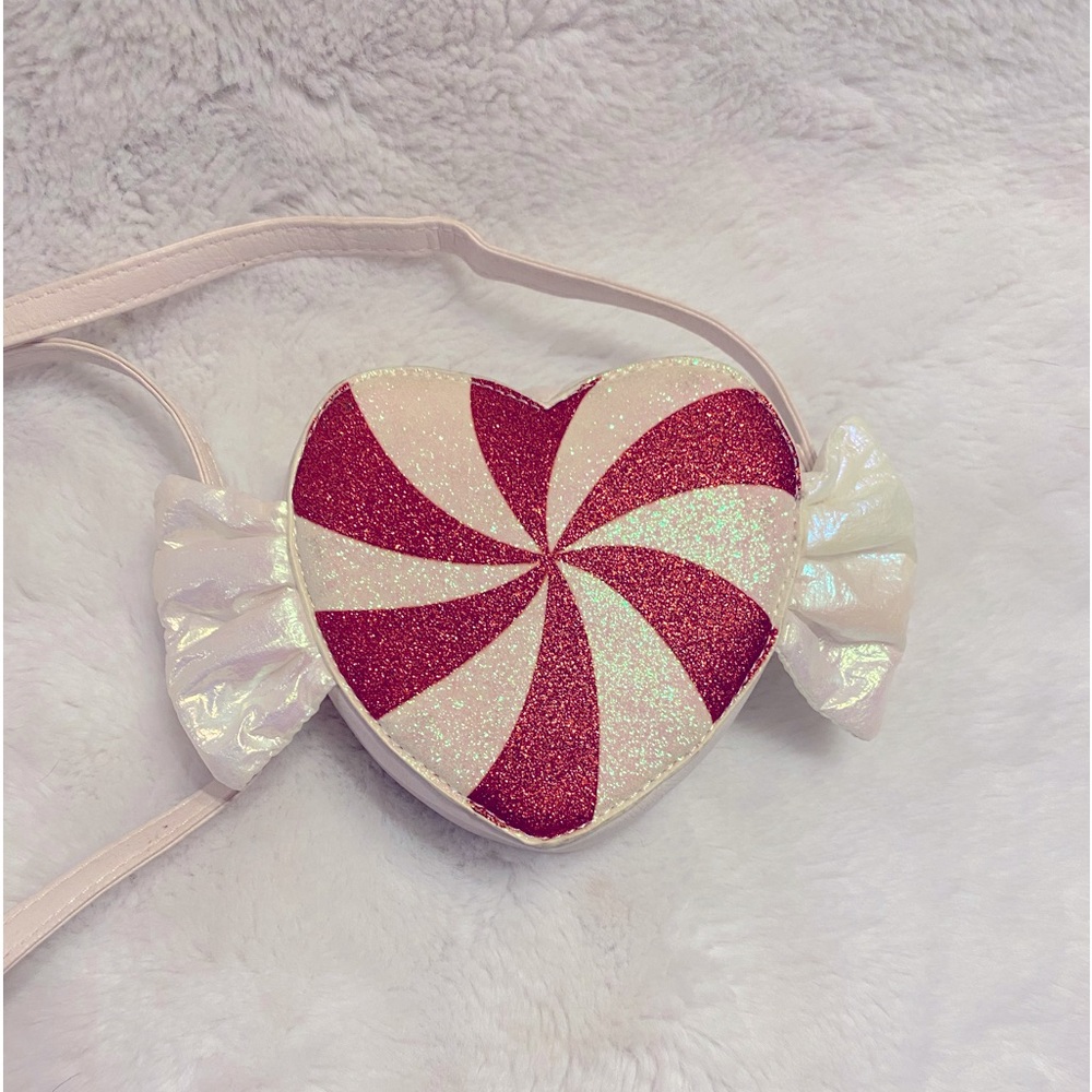 NWOT OMG Heart Shaped Handbag